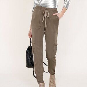 NWT Heartloom: Joggers in Olive